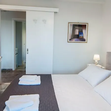 度假居 Stefanos Summer House Vasilikí